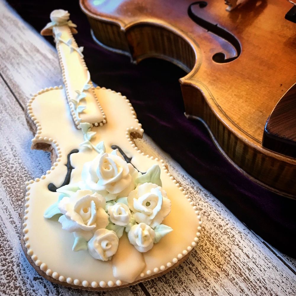 Violin Premium Tin Cookie Cutter